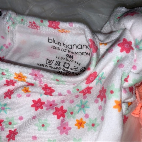 Carter’s romper — 9 months - Picture 2 of 3